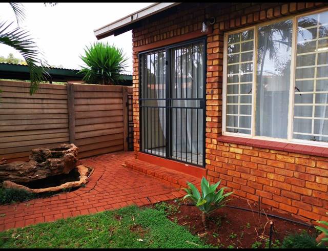 2 BEDROOM HOUSE SOLD IN HESTEAPARK
